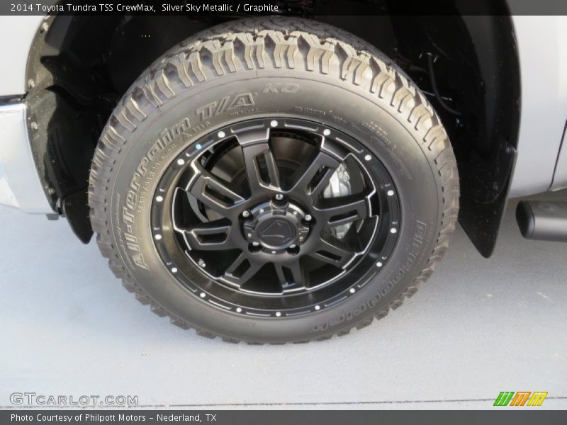 Silver Sky Metallic / Graphite 2014 Toyota Tundra TSS CrewMax