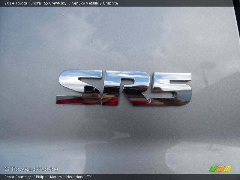 Silver Sky Metallic / Graphite 2014 Toyota Tundra TSS CrewMax