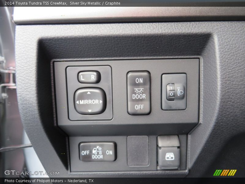 Silver Sky Metallic / Graphite 2014 Toyota Tundra TSS CrewMax