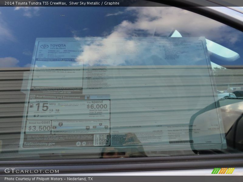 Silver Sky Metallic / Graphite 2014 Toyota Tundra TSS CrewMax