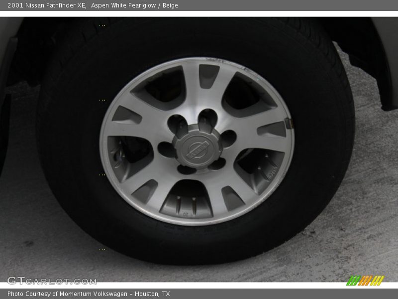 Aspen White Pearlglow / Beige 2001 Nissan Pathfinder XE