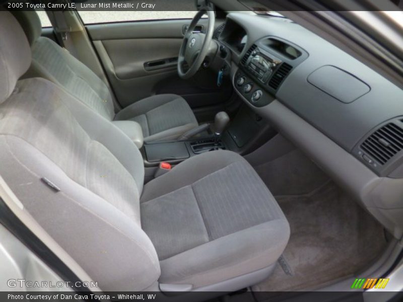 Lunar Mist Metallic / Gray 2005 Toyota Camry LE