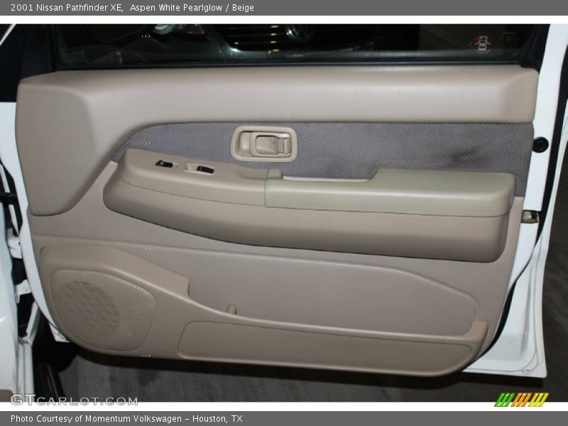 Aspen White Pearlglow / Beige 2001 Nissan Pathfinder XE