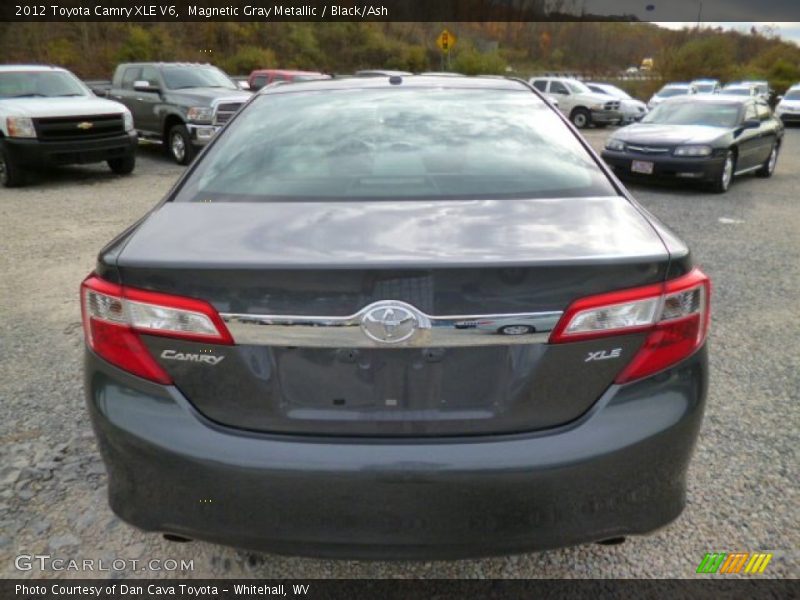 Magnetic Gray Metallic / Black/Ash 2012 Toyota Camry XLE V6