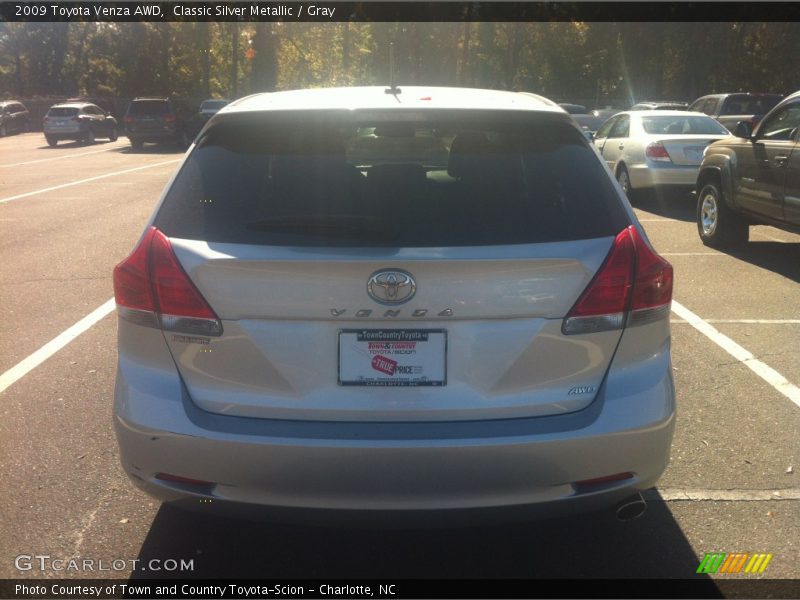Classic Silver Metallic / Gray 2009 Toyota Venza AWD