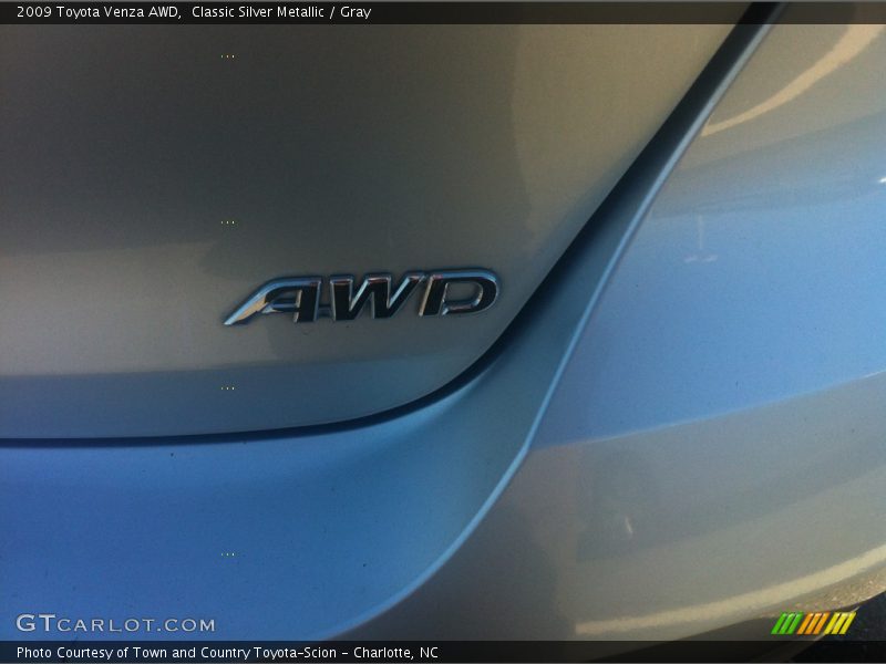 Classic Silver Metallic / Gray 2009 Toyota Venza AWD