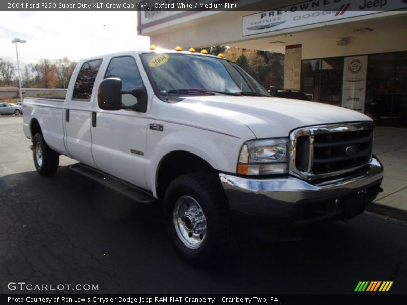 Oxford White / Medium Flint 2004 Ford F250 Super Duty XLT Crew Cab 4x4