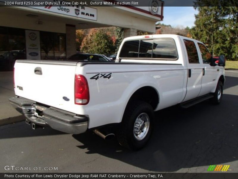 Oxford White / Medium Flint 2004 Ford F250 Super Duty XLT Crew Cab 4x4