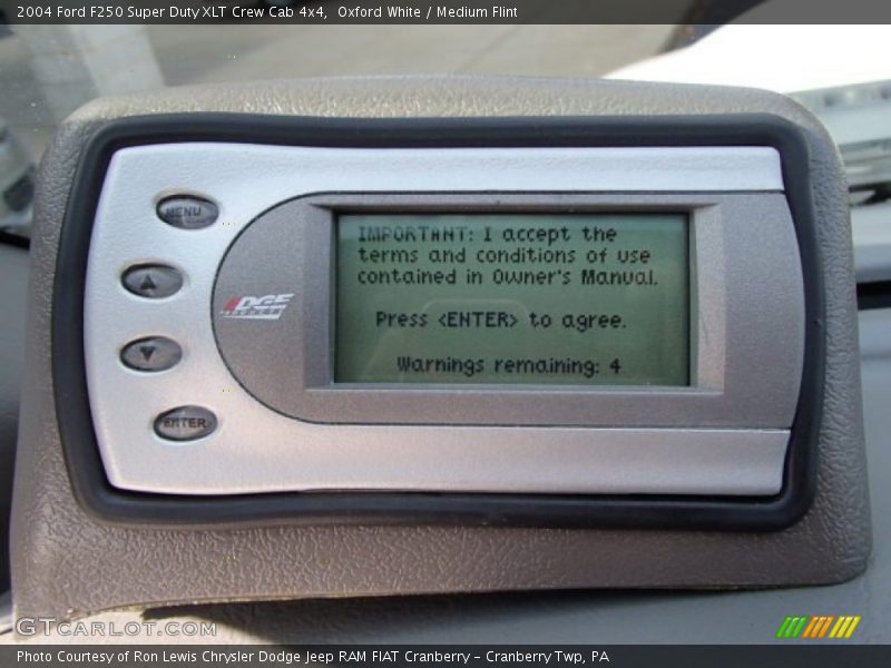 Oxford White / Medium Flint 2004 Ford F250 Super Duty XLT Crew Cab 4x4