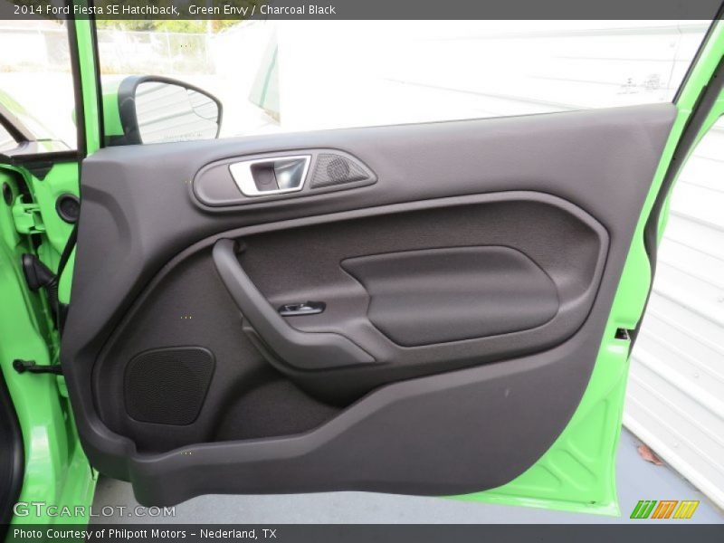 Door Panel of 2014 Fiesta SE Hatchback