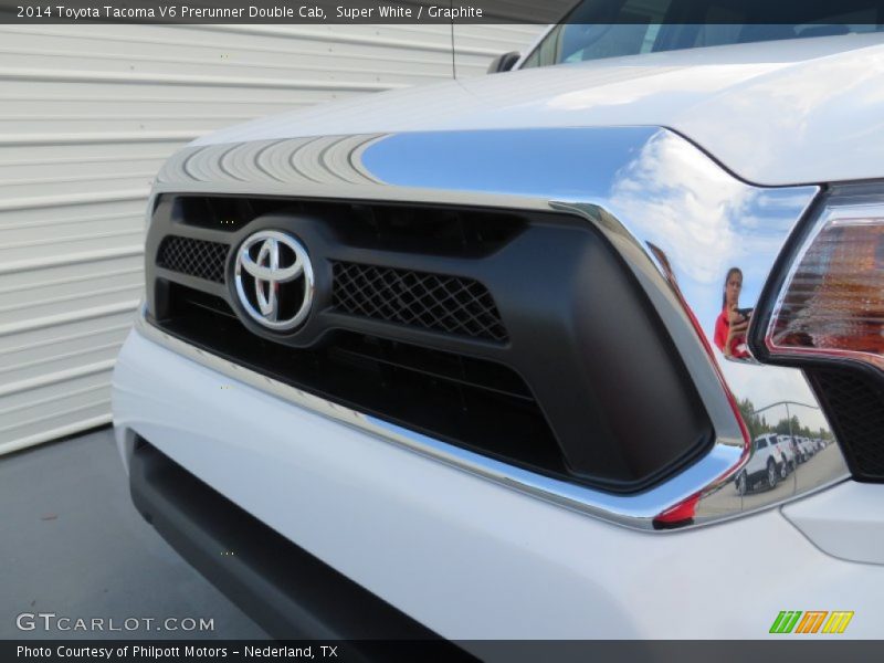 Super White / Graphite 2014 Toyota Tacoma V6 Prerunner Double Cab