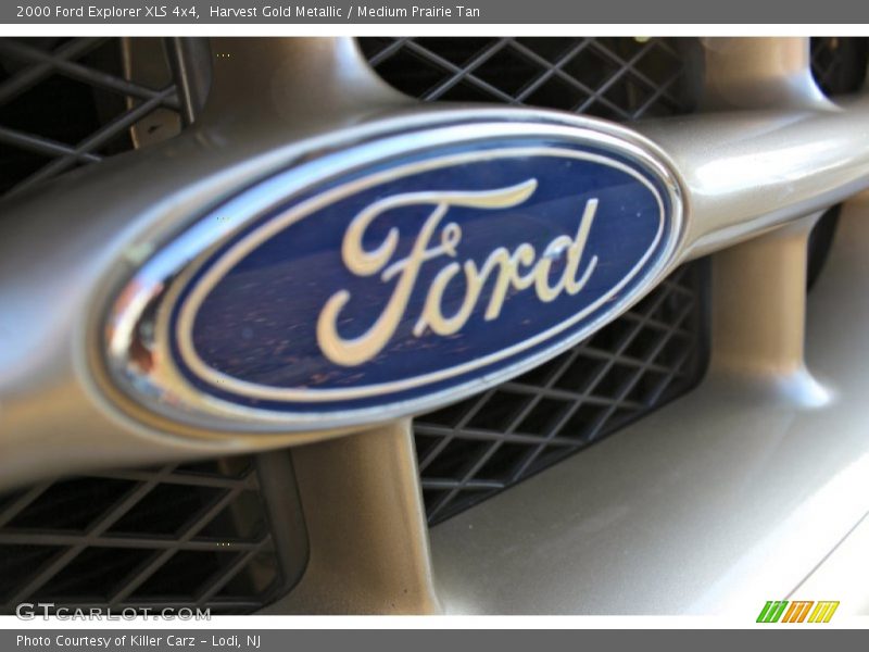 Harvest Gold Metallic / Medium Prairie Tan 2000 Ford Explorer XLS 4x4