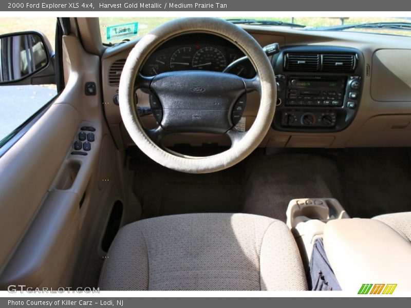 Harvest Gold Metallic / Medium Prairie Tan 2000 Ford Explorer XLS 4x4