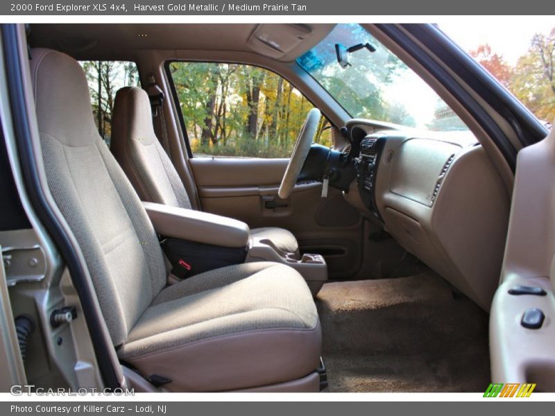 Harvest Gold Metallic / Medium Prairie Tan 2000 Ford Explorer XLS 4x4