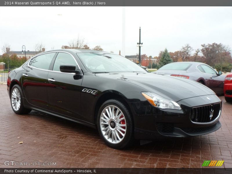 Front 3/4 View of 2014 Quattroporte S Q4 AWD