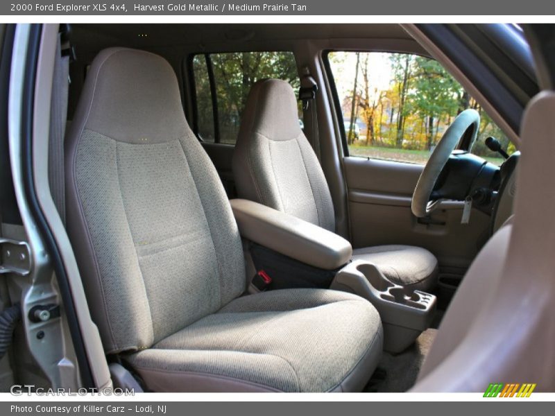 Harvest Gold Metallic / Medium Prairie Tan 2000 Ford Explorer XLS 4x4