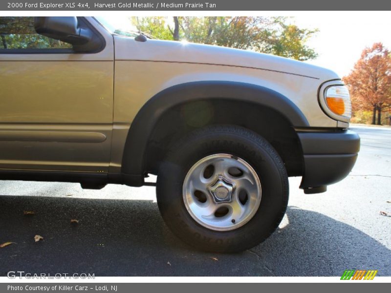 Harvest Gold Metallic / Medium Prairie Tan 2000 Ford Explorer XLS 4x4