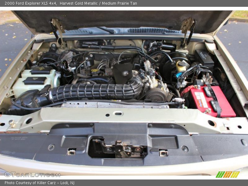 Harvest Gold Metallic / Medium Prairie Tan 2000 Ford Explorer XLS 4x4