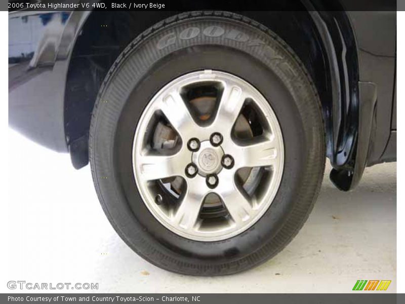 Black / Ivory Beige 2006 Toyota Highlander V6 4WD