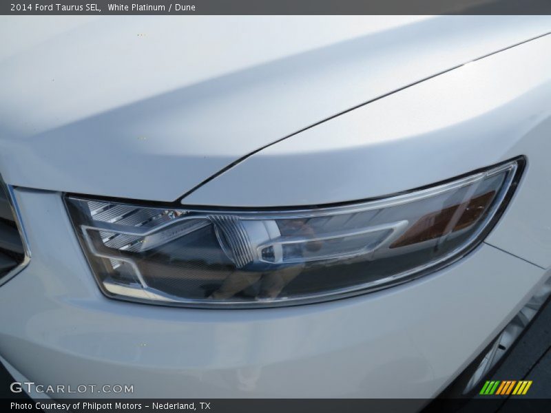 White Platinum / Dune 2014 Ford Taurus SEL