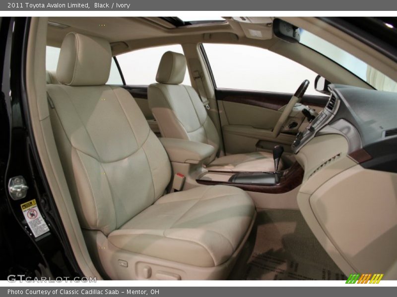 Black / Ivory 2011 Toyota Avalon Limited