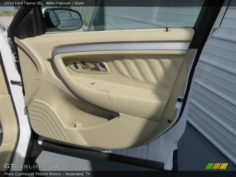 White Platinum / Dune 2014 Ford Taurus SEL