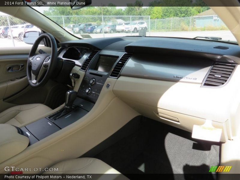 White Platinum / Dune 2014 Ford Taurus SEL