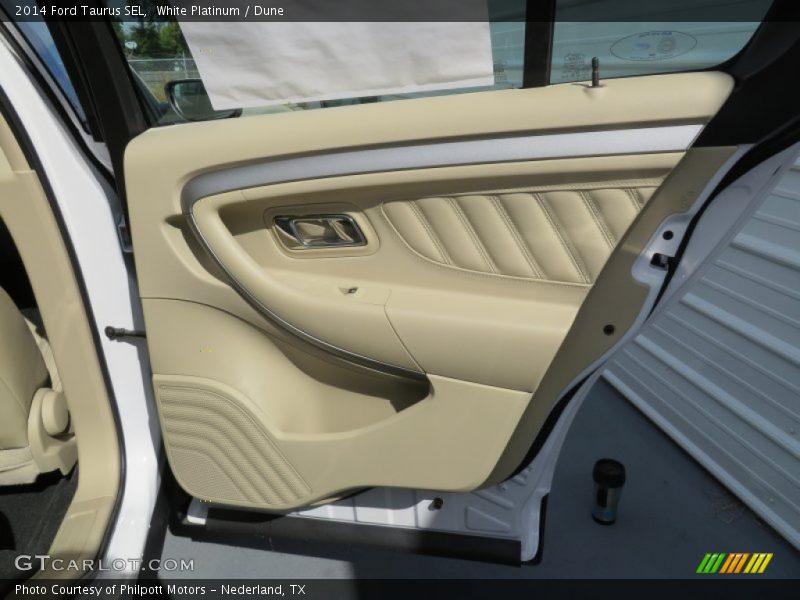 White Platinum / Dune 2014 Ford Taurus SEL