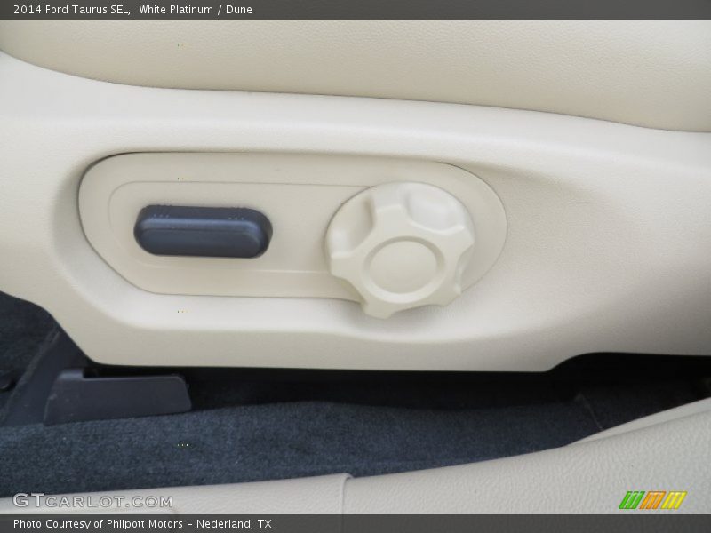 White Platinum / Dune 2014 Ford Taurus SEL