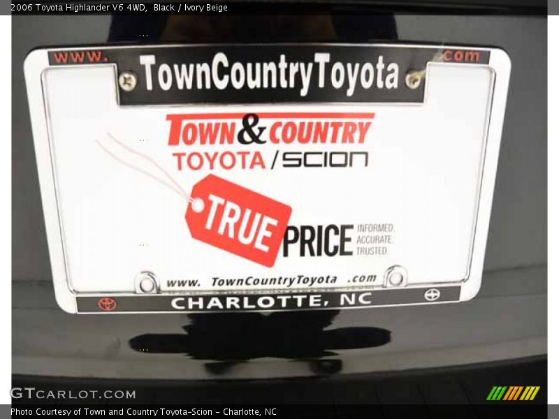 Black / Ivory Beige 2006 Toyota Highlander V6 4WD