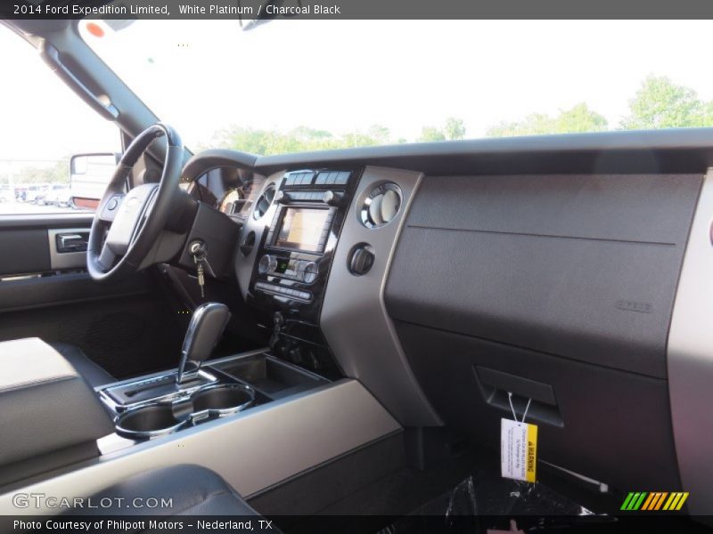 White Platinum / Charcoal Black 2014 Ford Expedition Limited