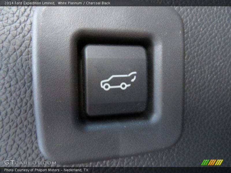 White Platinum / Charcoal Black 2014 Ford Expedition Limited