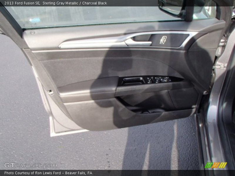 Sterling Gray Metallic / Charcoal Black 2013 Ford Fusion SE