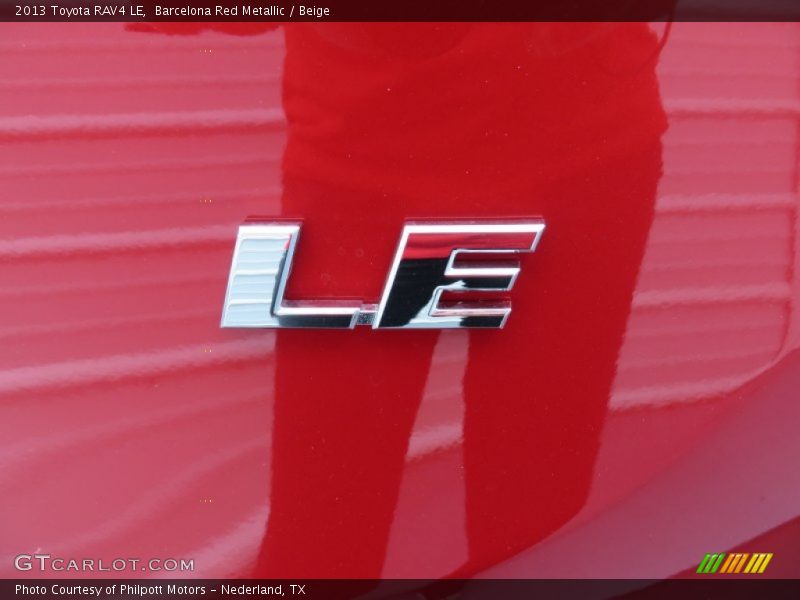  2013 RAV4 LE Logo