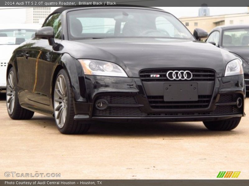 Front 3/4 View of 2014 TT S 2.0T quattro Roadster