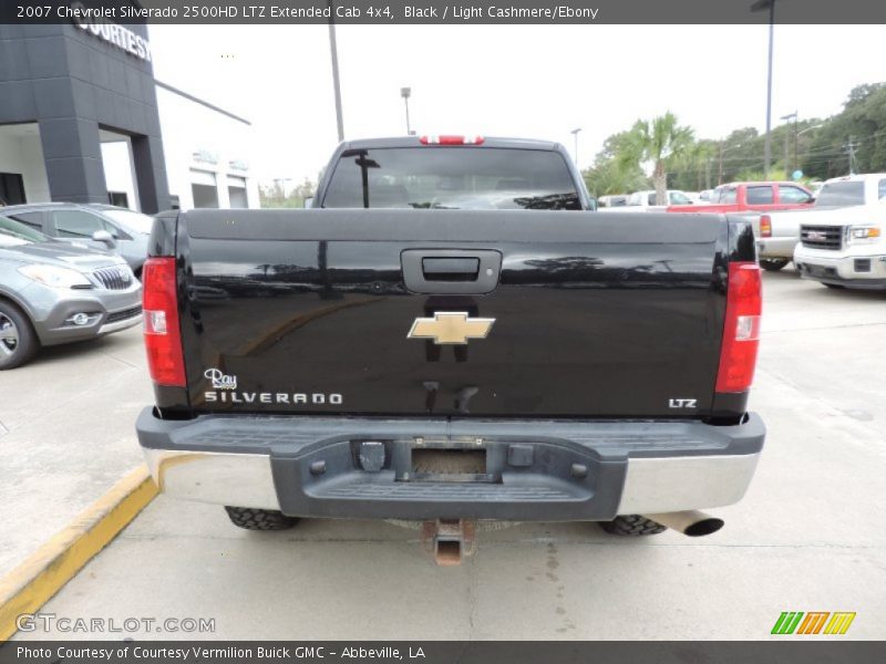 Black / Light Cashmere/Ebony 2007 Chevrolet Silverado 2500HD LTZ Extended Cab 4x4
