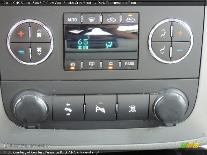 Stealth Gray Metallic / Dark Titanium/Light Titanium 2011 GMC Sierra 1500 SLT Crew Cab