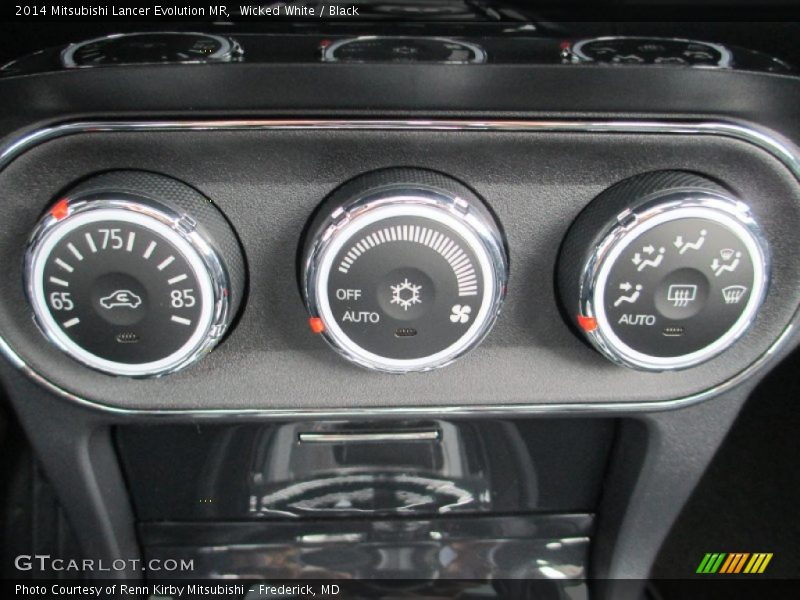 Wicked White / Black 2014 Mitsubishi Lancer Evolution MR