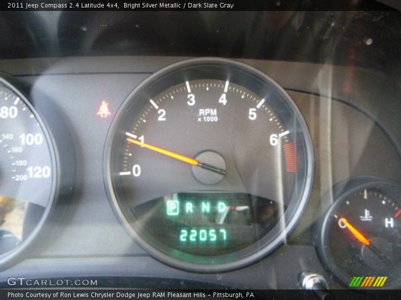 Bright Silver Metallic / Dark Slate Gray 2011 Jeep Compass 2.4 Latitude 4x4