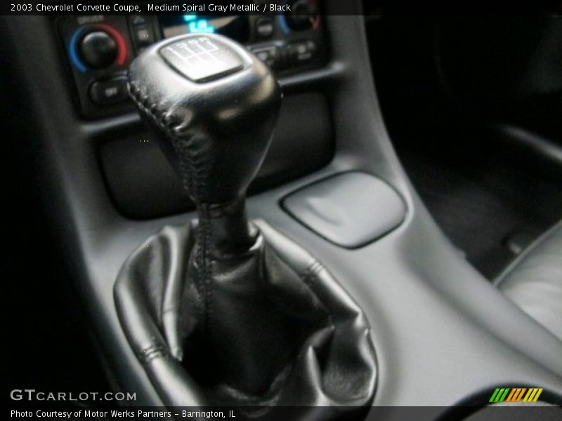 Medium Spiral Gray Metallic / Black 2003 Chevrolet Corvette Coupe