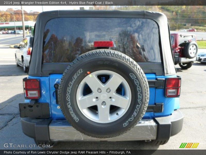 Hydro Blue Pearl Coat / Black 2014 Jeep Wrangler Freedom Edition 4x4