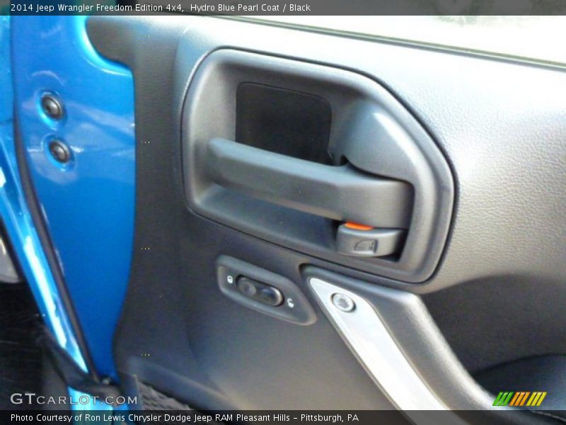 Hydro Blue Pearl Coat / Black 2014 Jeep Wrangler Freedom Edition 4x4