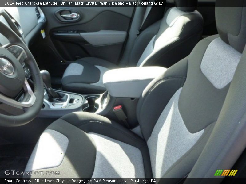 Brilliant Black Crystal Pearl / Iceland - Black/Iceland Gray 2014 Jeep Cherokee Latitude