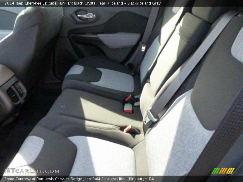 Brilliant Black Crystal Pearl / Iceland - Black/Iceland Gray 2014 Jeep Cherokee Latitude