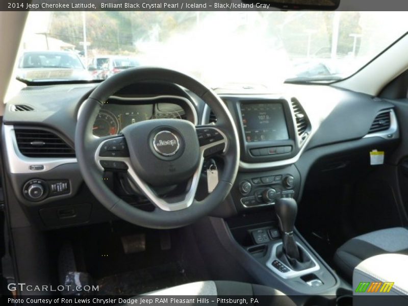 Brilliant Black Crystal Pearl / Iceland - Black/Iceland Gray 2014 Jeep Cherokee Latitude