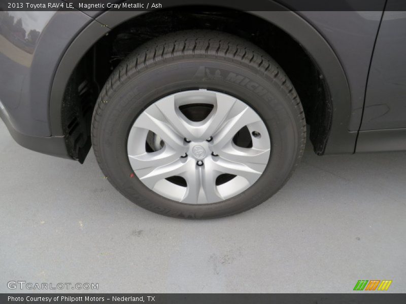 Magnetic Gray Metallic / Ash 2013 Toyota RAV4 LE