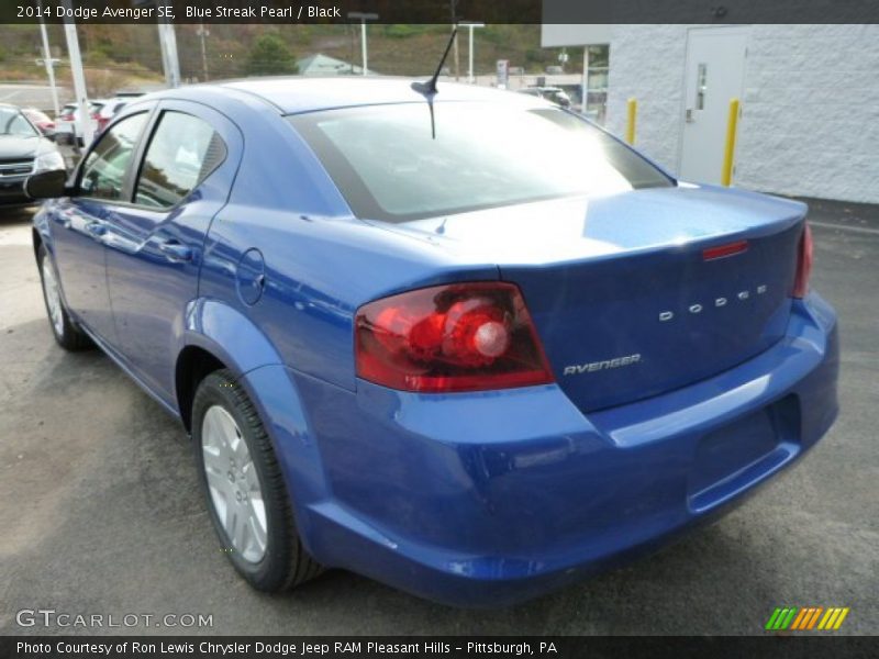 Blue Streak Pearl / Black 2014 Dodge Avenger SE