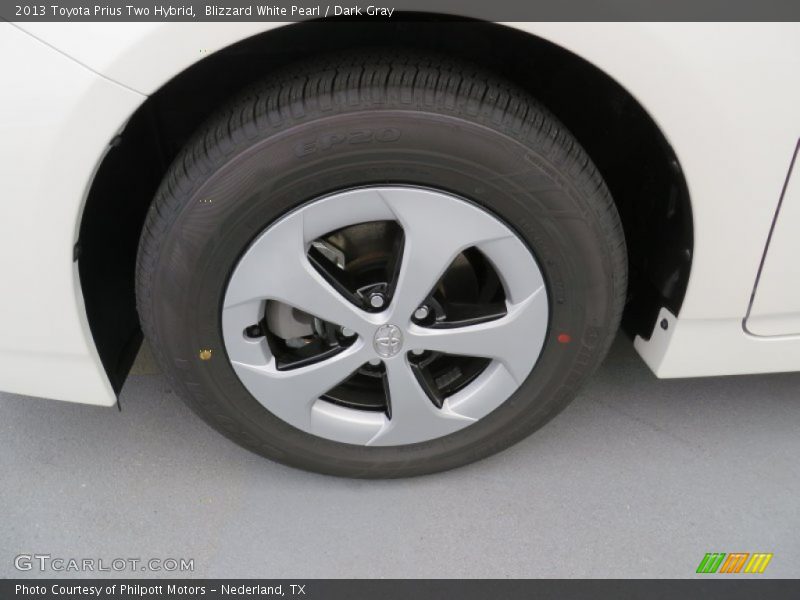 Blizzard White Pearl / Dark Gray 2013 Toyota Prius Two Hybrid
