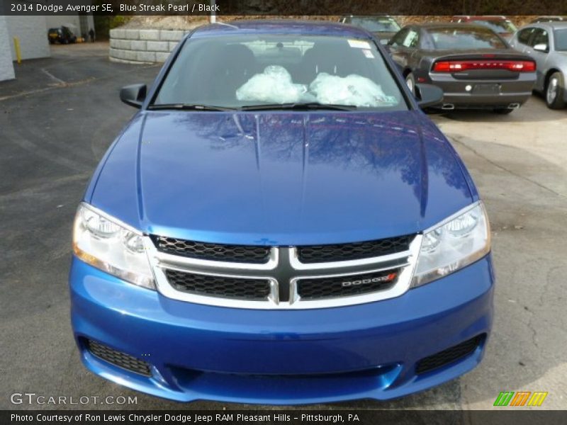 Blue Streak Pearl / Black 2014 Dodge Avenger SE