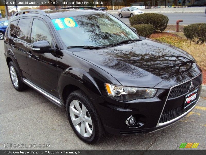 Labrador Black Pearl / Black 2010 Mitsubishi Outlander XLS 4WD